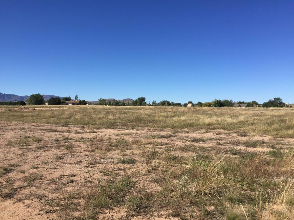 132 Mackenzie Rose Drive, Chino Valley, AZ 86323