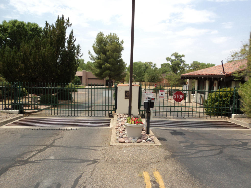 10635 E Saddle Rock Rd, Cornville, AZ 86325