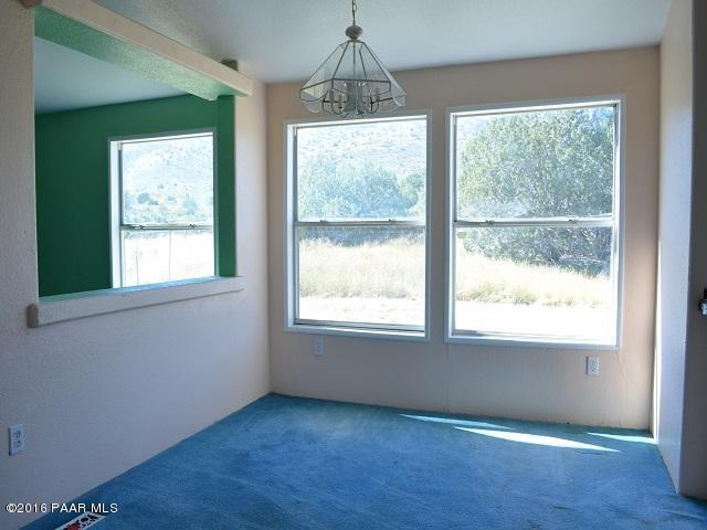 9315 E Smoki Trail, Dewey-Humboldt, AZ 86327