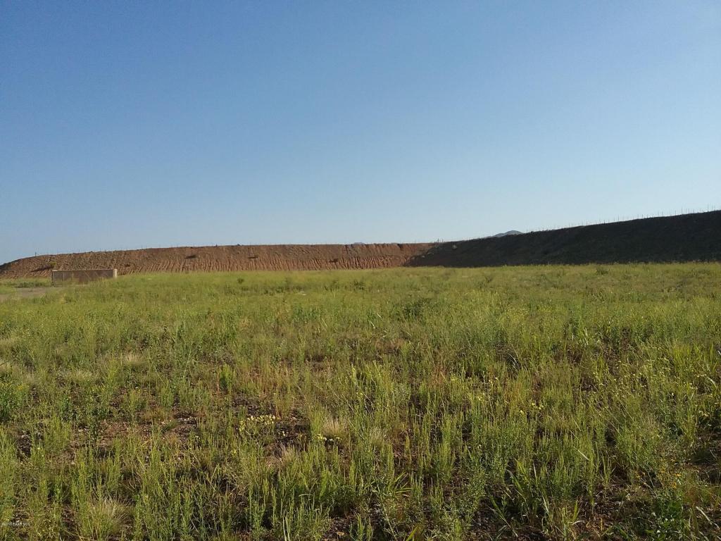 0 S Henrickson Road, Dewey-Humboldt, AZ 86327