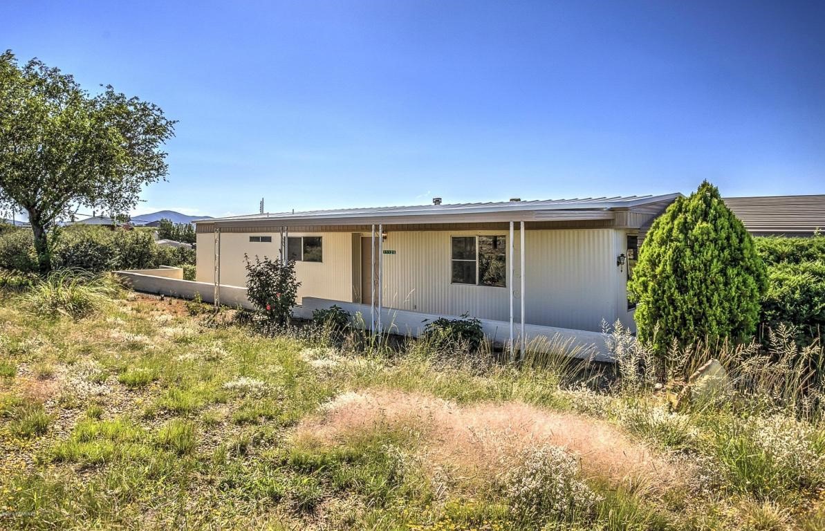 11125 E Henderson Road, Dewey-Humboldt, AZ 86327