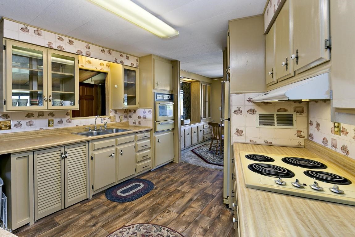 11125 E Henderson Road, Dewey-Humboldt, AZ 86327