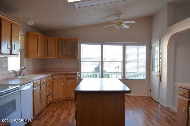 724 N Mesquite Tree Drive, Dewey-Humboldt, AZ 86327