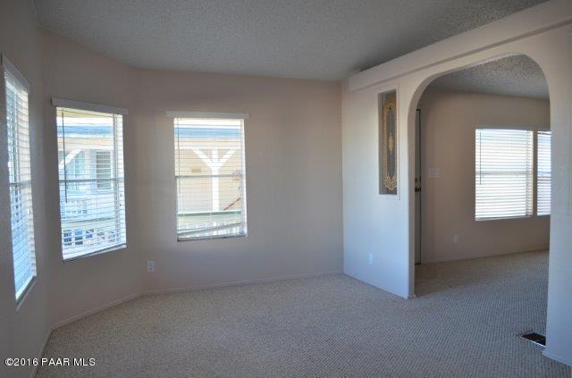 724 N Mesquite Tree Drive, Dewey-Humboldt, AZ 86327