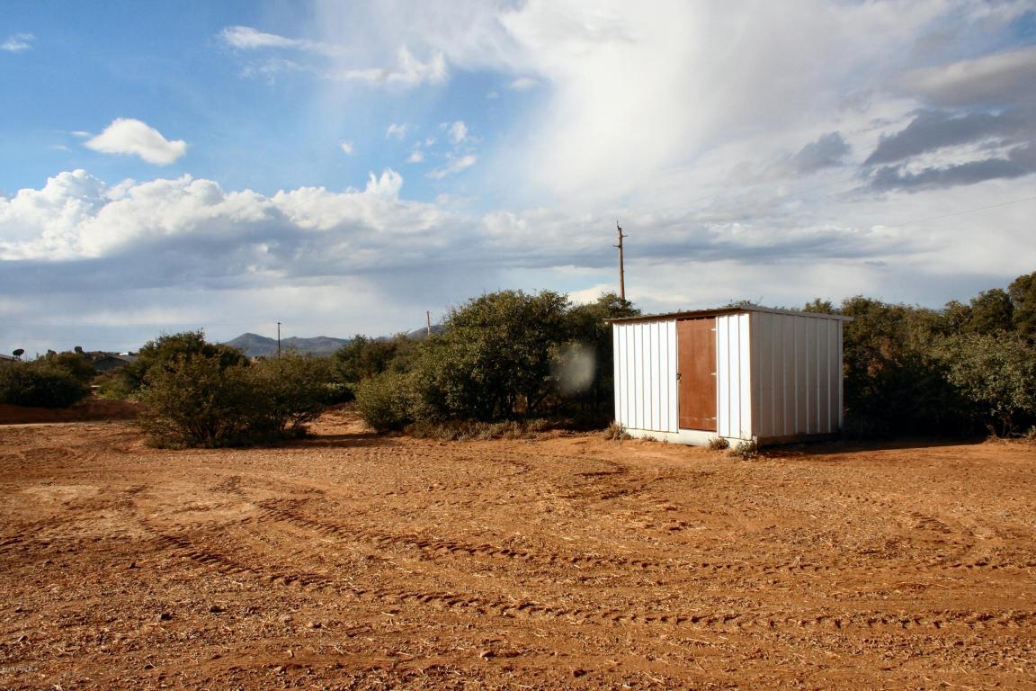 1195 N Ambassador Road, Dewey-Humboldt, AZ 86327