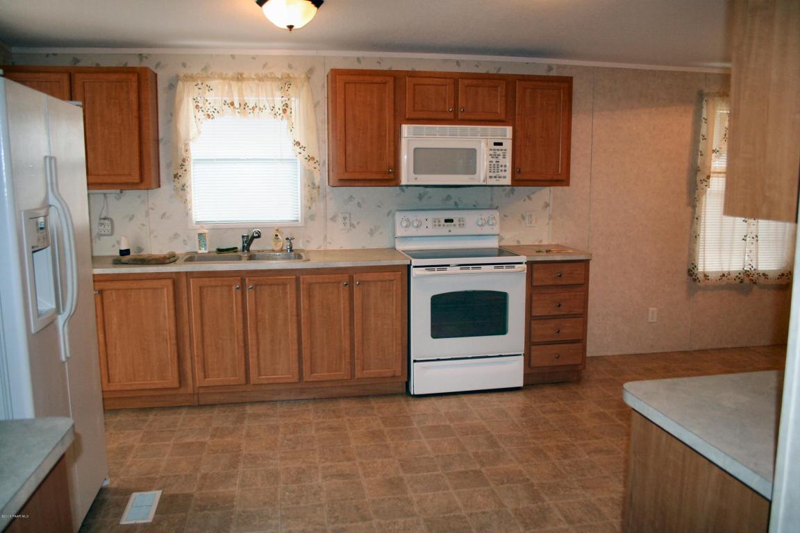1195 N Ambassador Road, Dewey-Humboldt, AZ 86327