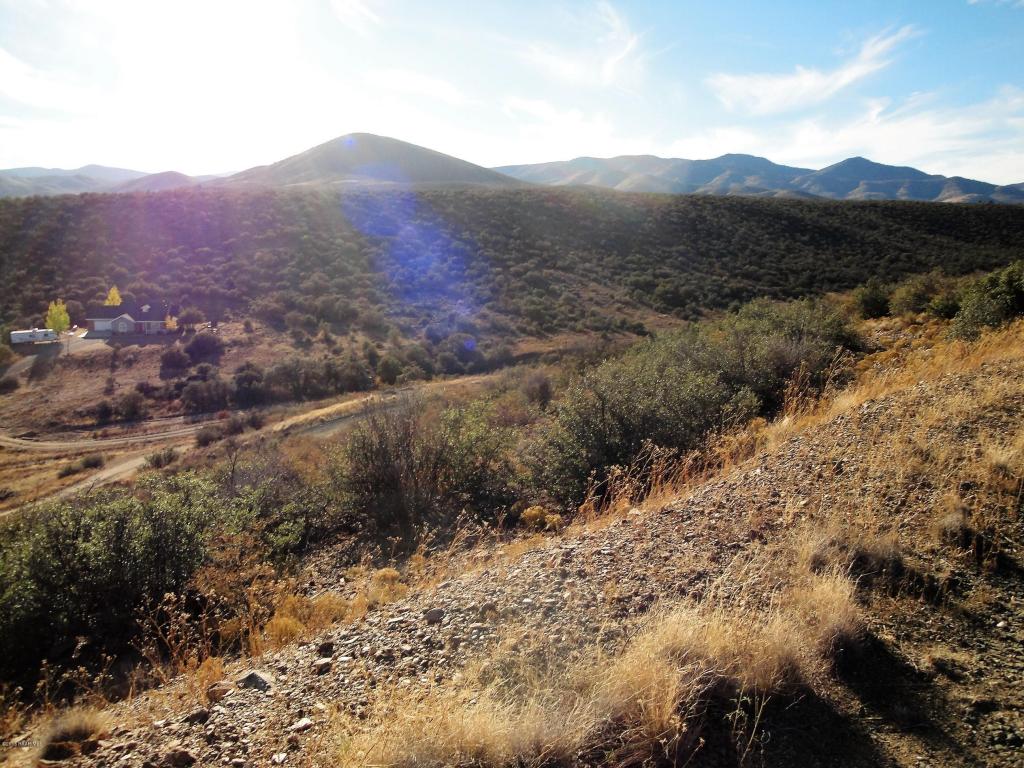 33 E Macilvain Road, Dewey-Humboldt, AZ 86327