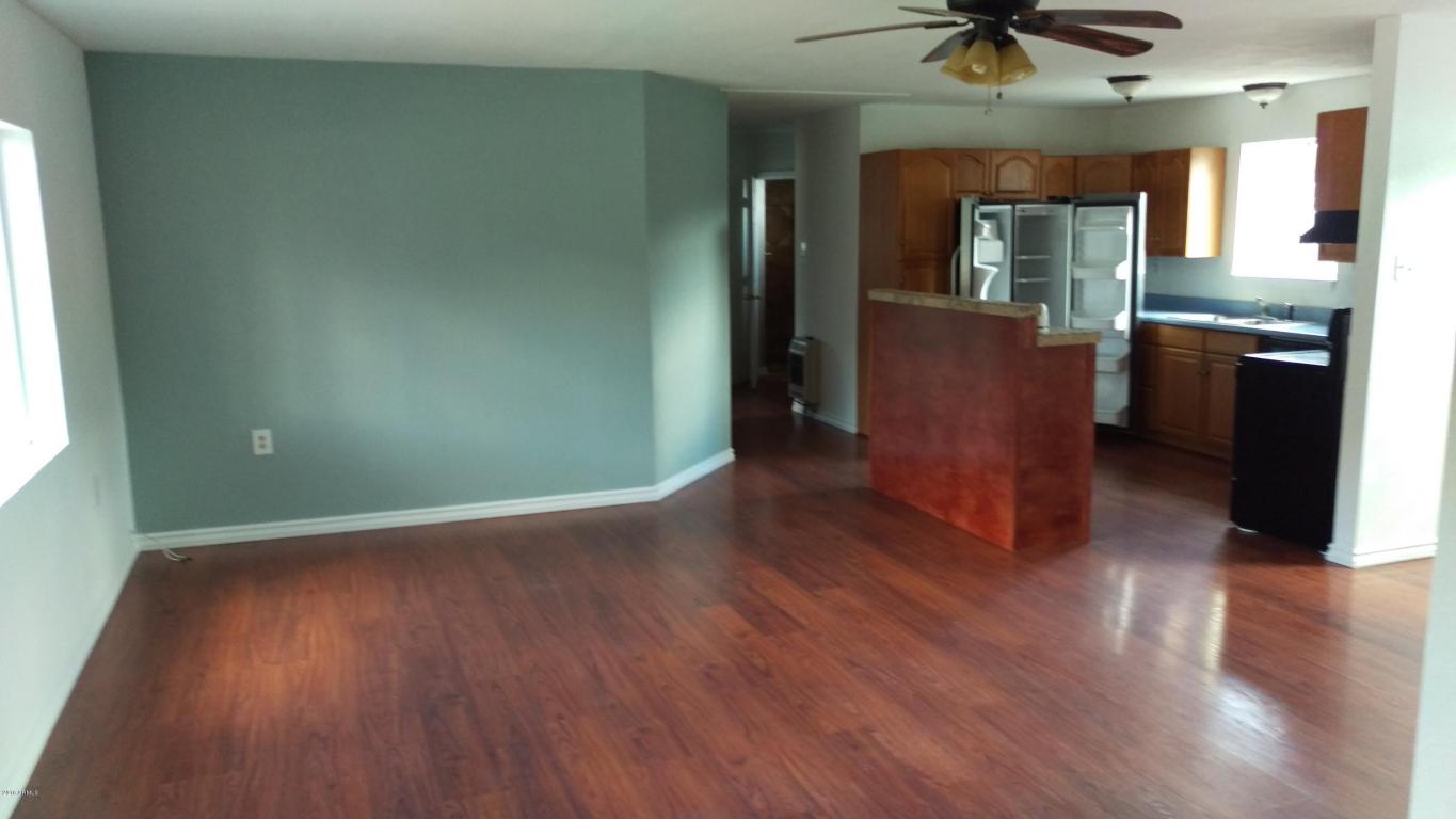 18300 S Henley Avenue, Peeples Valley, AZ 86332
