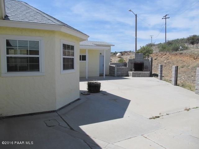 18279 S Country Club Drive, Peeples Valley, AZ 86332