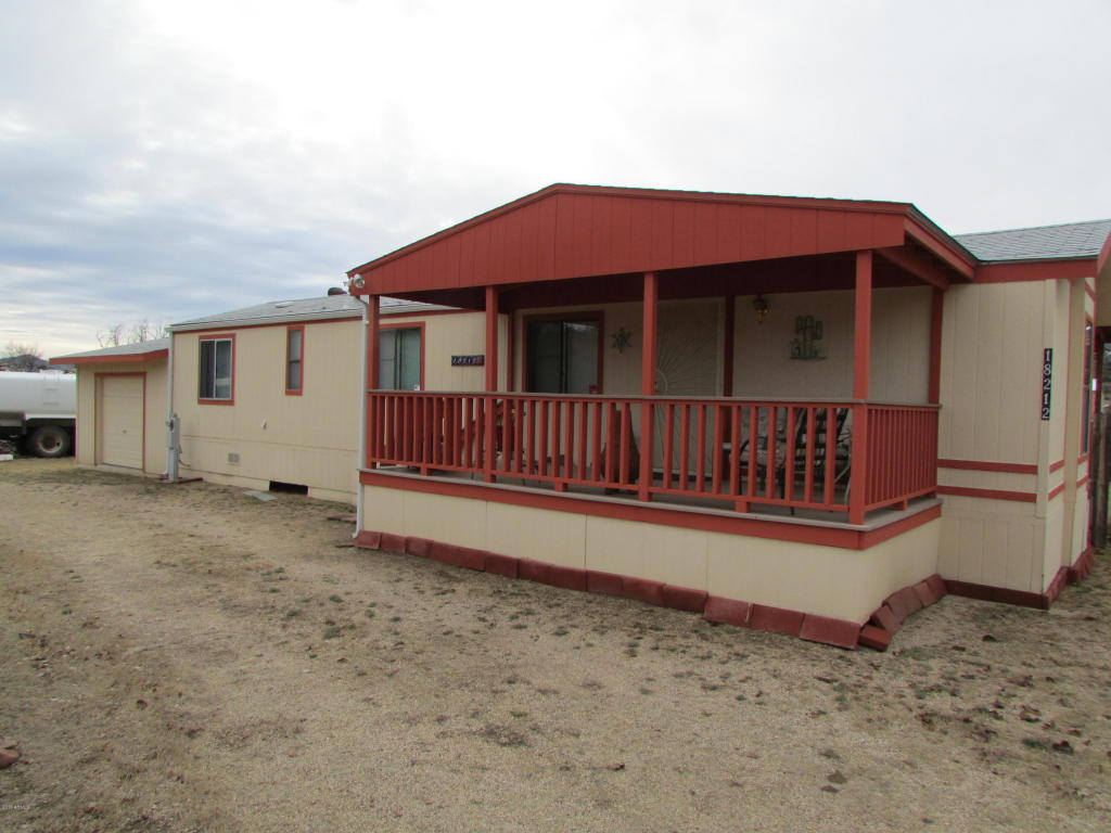 18212 S JOHN FRY Avenue, Peeples Valley, AZ 86332