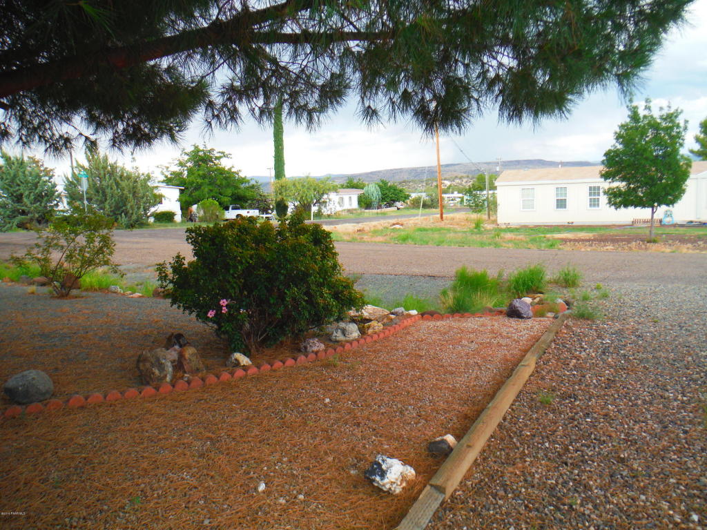 16122 S Rodeo Drive, Cordes Lakes, AZ 86333