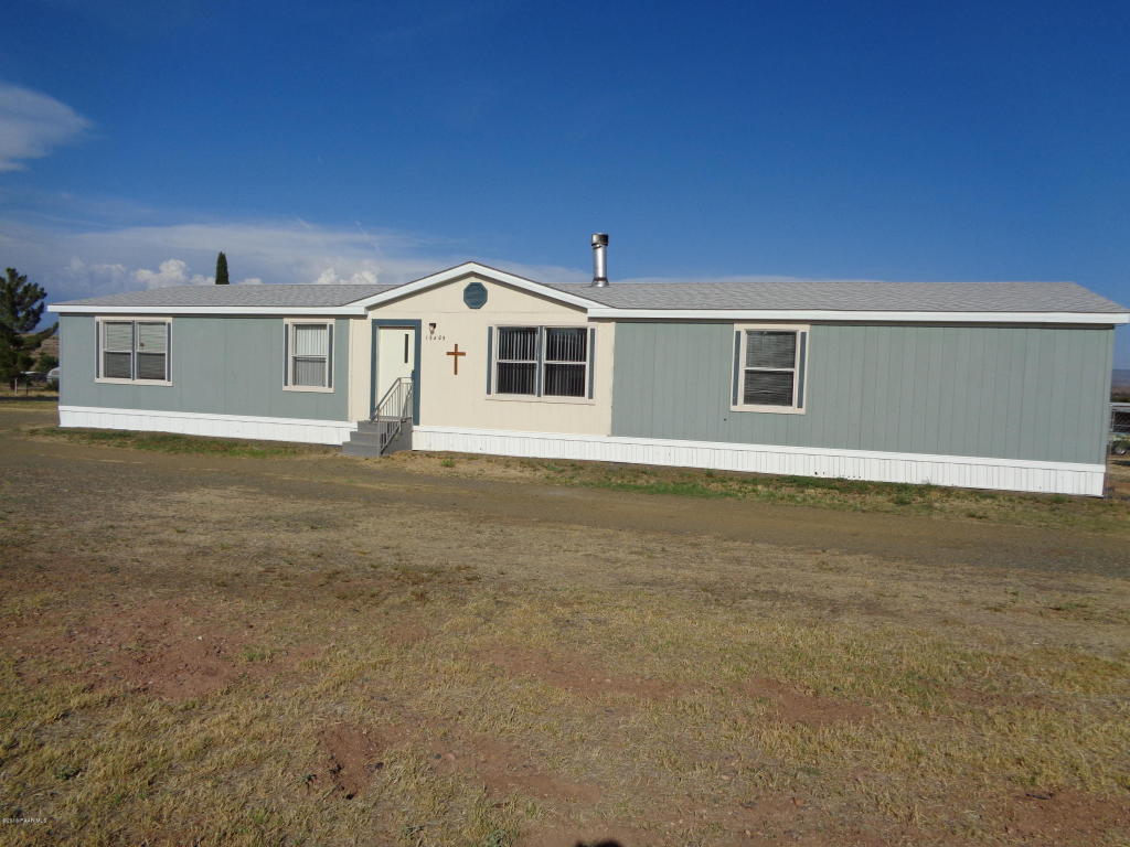15405 S Cordes Lakes Drive, Mayer, AZ 86333