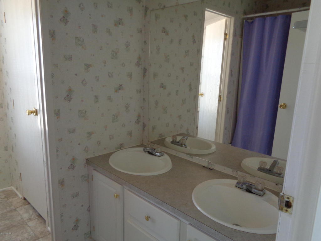 15405 S Cordes Lakes Drive, Mayer, AZ 86333