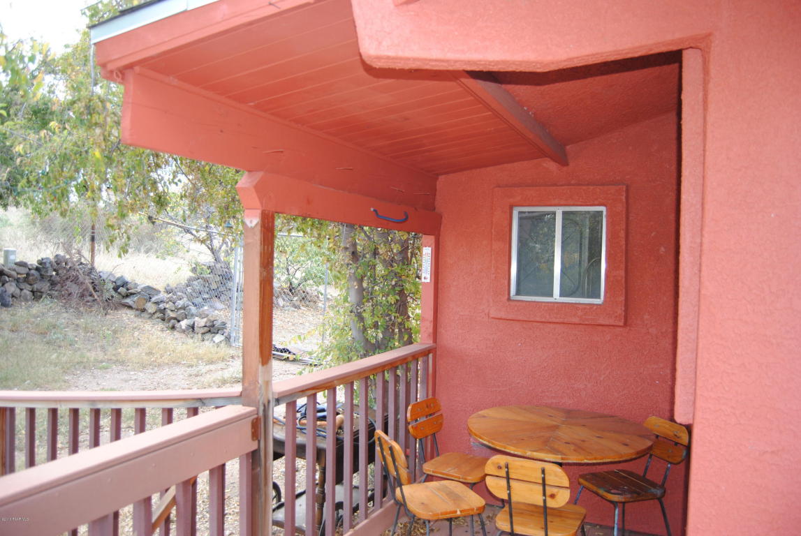 17283 E Lakeview Place, Mayer, AZ 86333