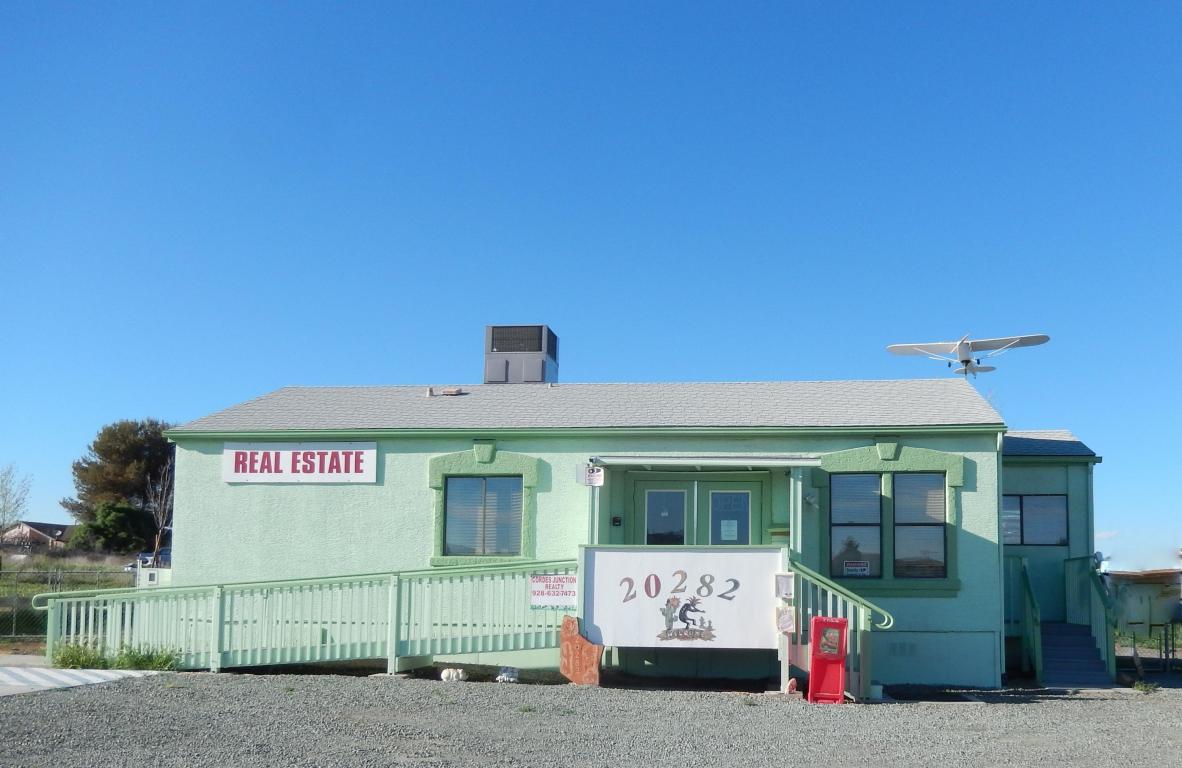 20282 E Stagecoach Trail, Cordes Lakes, AZ 86333