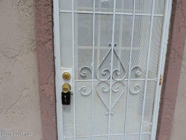 20534 E Sunset Lane, Mayer, AZ 86333