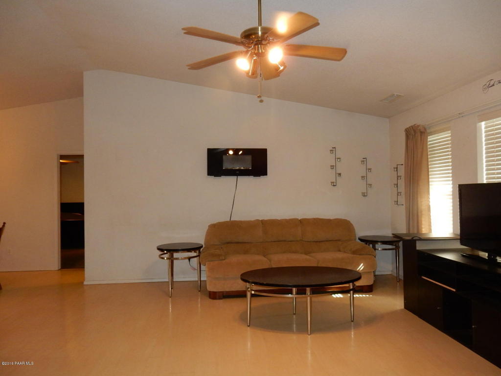 20001 E Stagecoach Trail, Mayer, AZ 86333