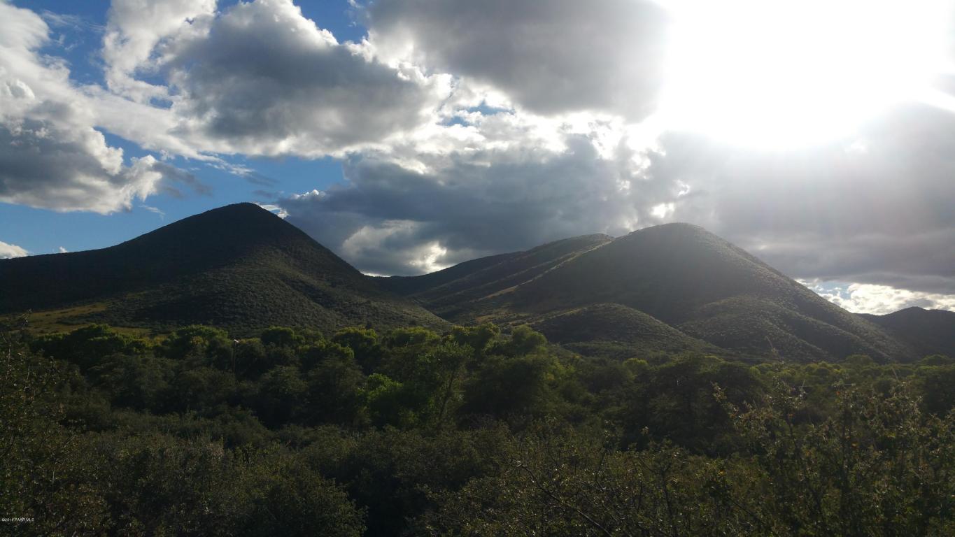 10410 E Vaca Bonita Lane, Mayer, AZ 86333