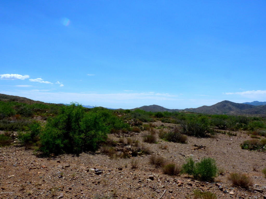 17910 S Dripping Springs Rd, Mayer, AZ 86333