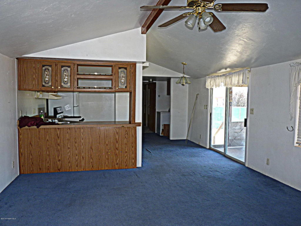 17559 E Trails End Road, Spring Valley, AZ 86333