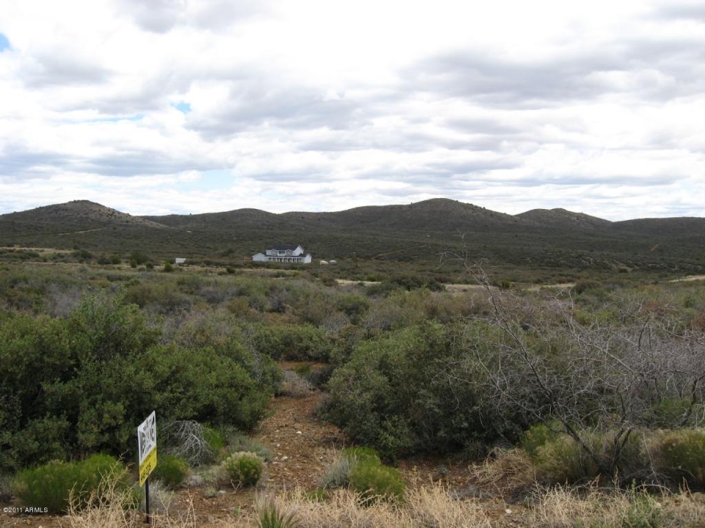 7251 S THOROUGHBRED Lane, Mayer, AZ 86333