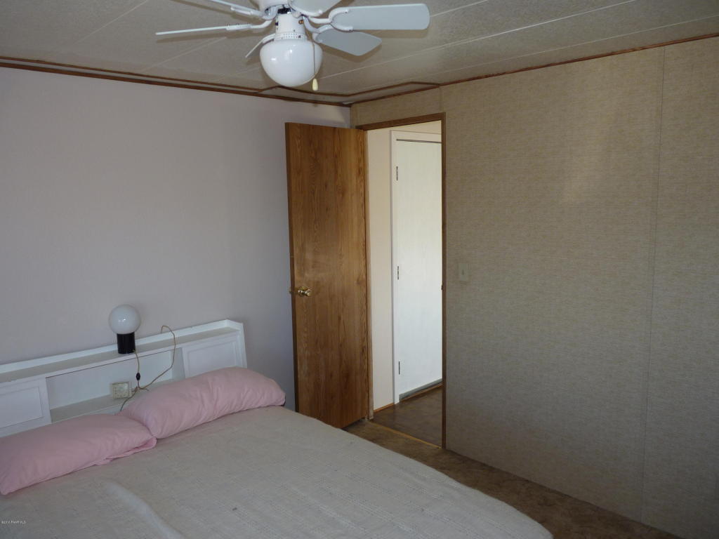 20710 E Zaragoza Drive, Mayer, AZ 86333