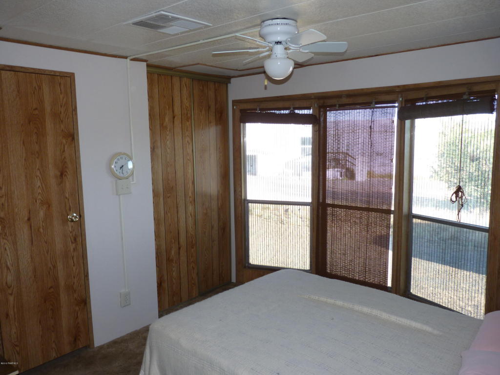 20710 E Zaragoza Drive, Mayer, AZ 86333