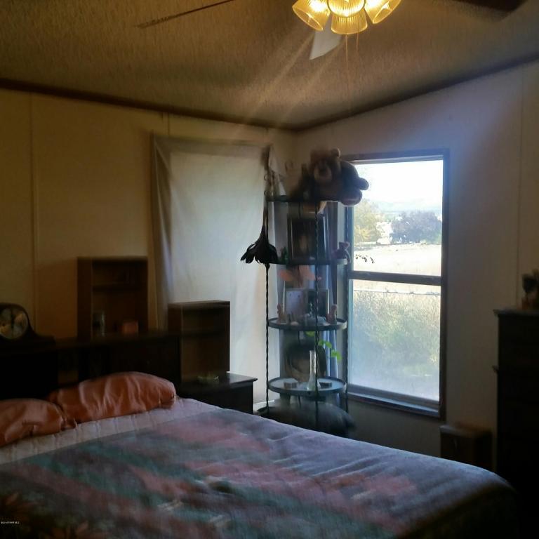24275 N Cleveland Street, Paulden, AZ 86334