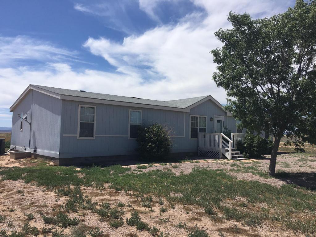 26950 N Kitty Hawk Lane, Paulden, AZ 86334