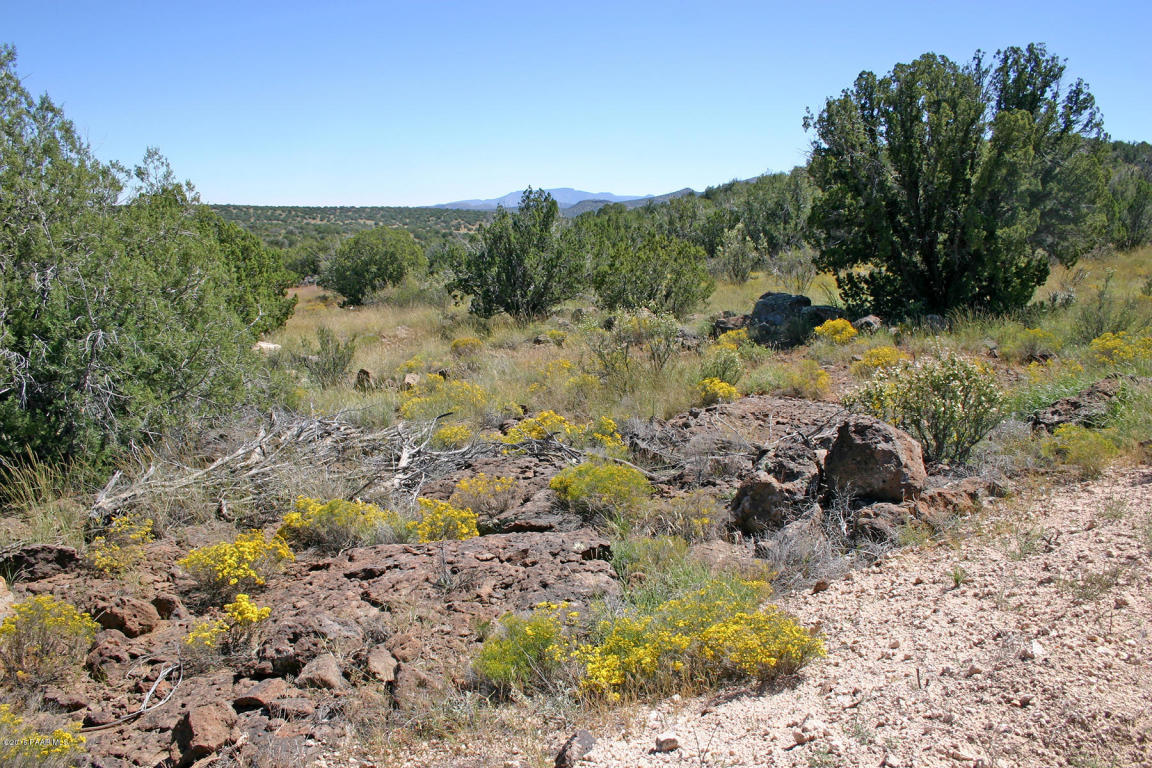 00 E Sweet Valley Road, Paulden, AZ 86334