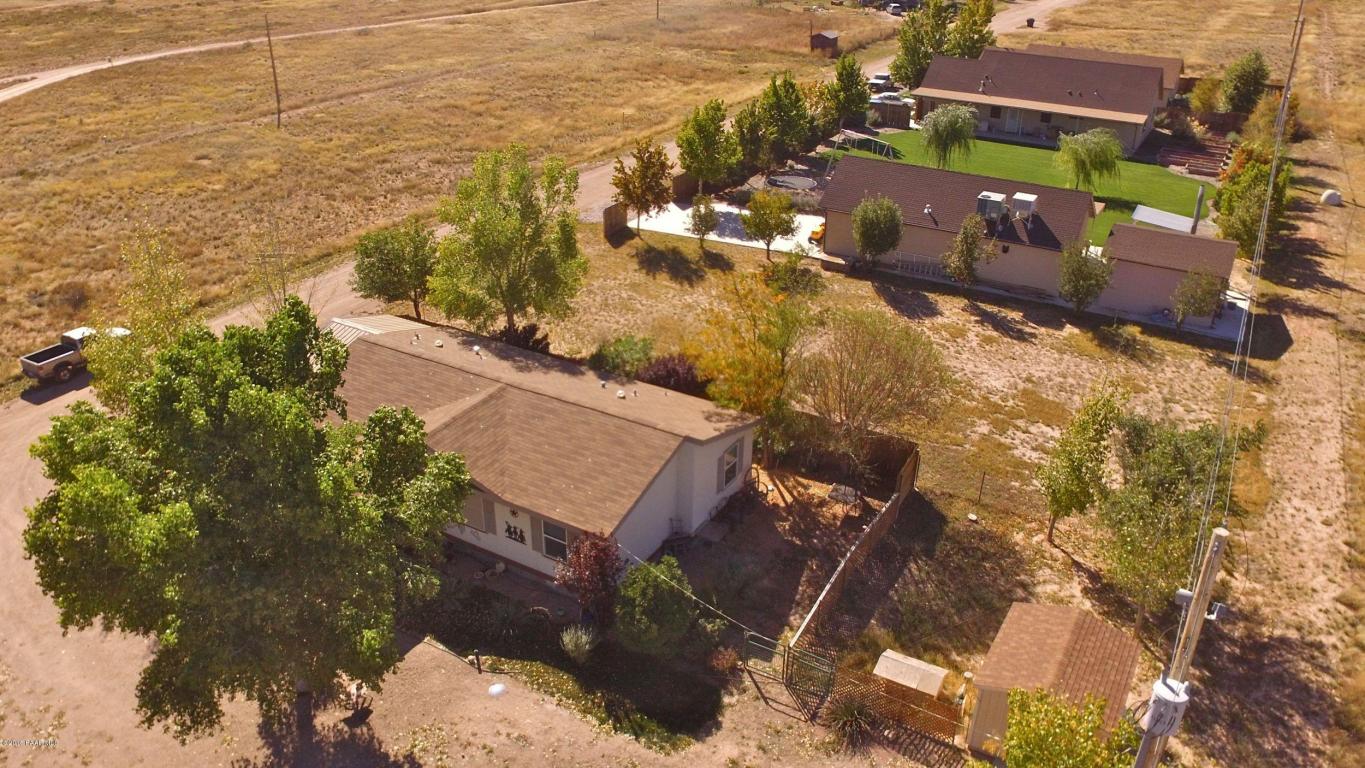 240 W Acapulco Way, Paulden, AZ 86334