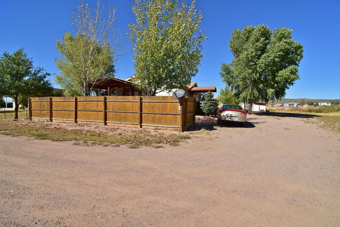 240 W Acapulco Way, Paulden, AZ 86334