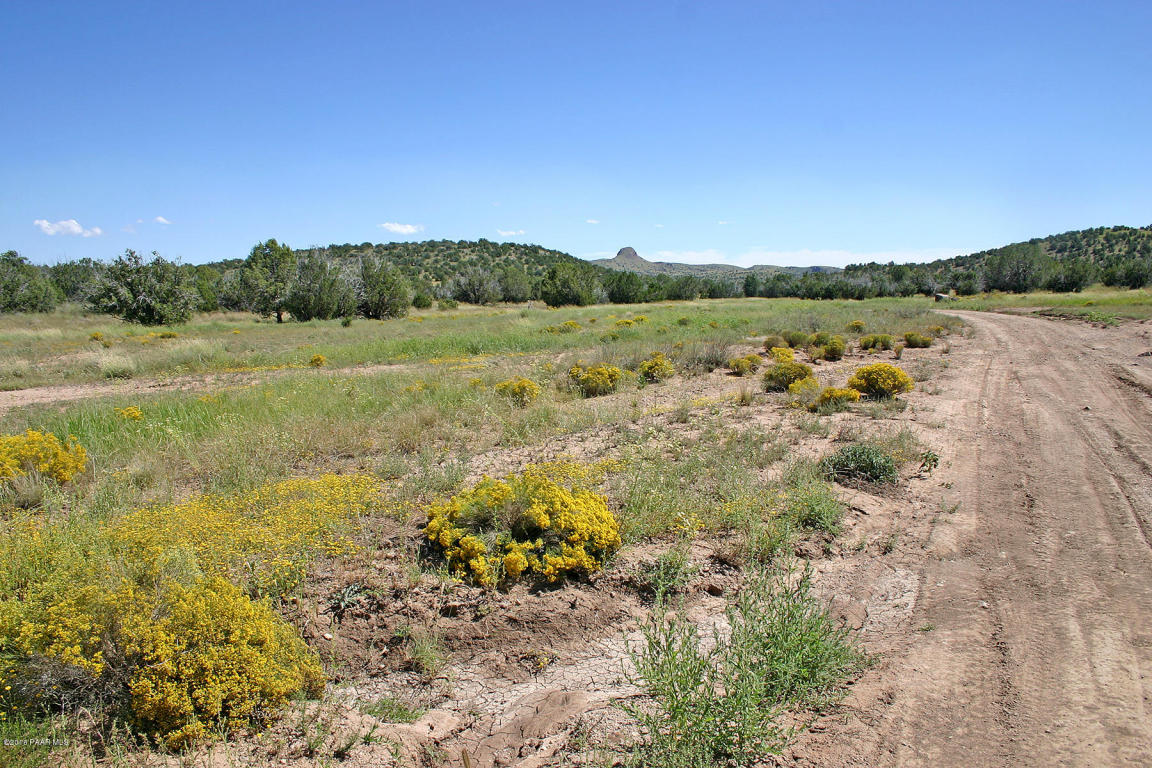 0 E Sweet Valley Road, Paulden, AZ 86334