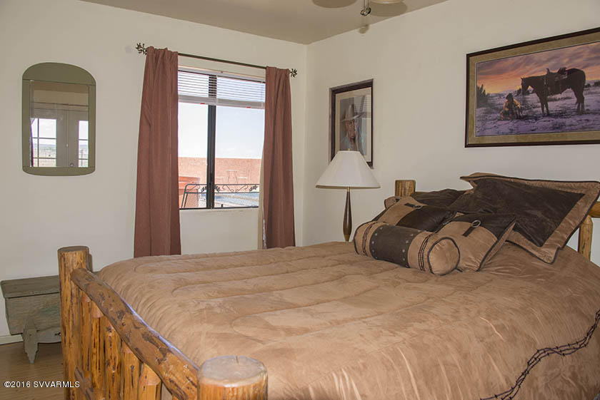 3500 W Runway Rd, Paulden, AZ 86334