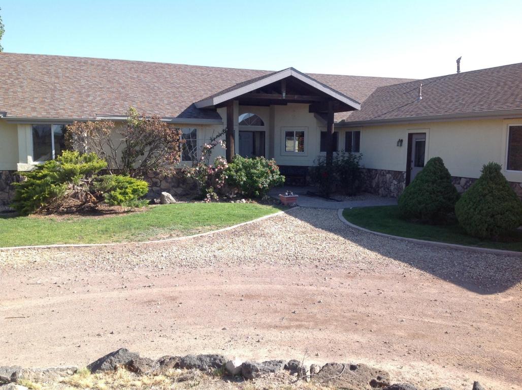 21721 N Old Highway 89, Paulden, AZ 86334