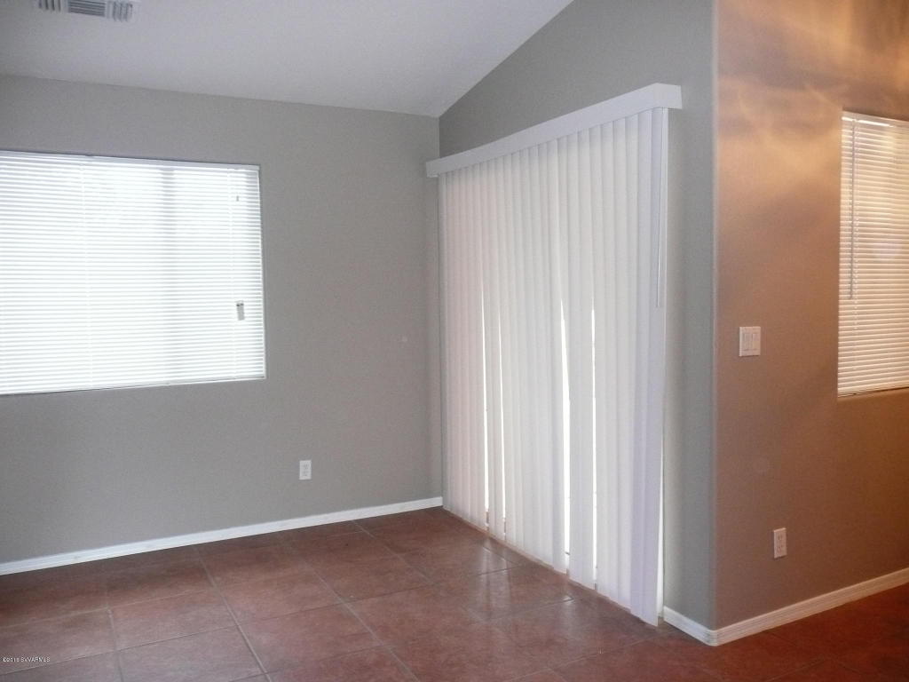 5680 N Debbie Lane, Rimrock, AZ 86335