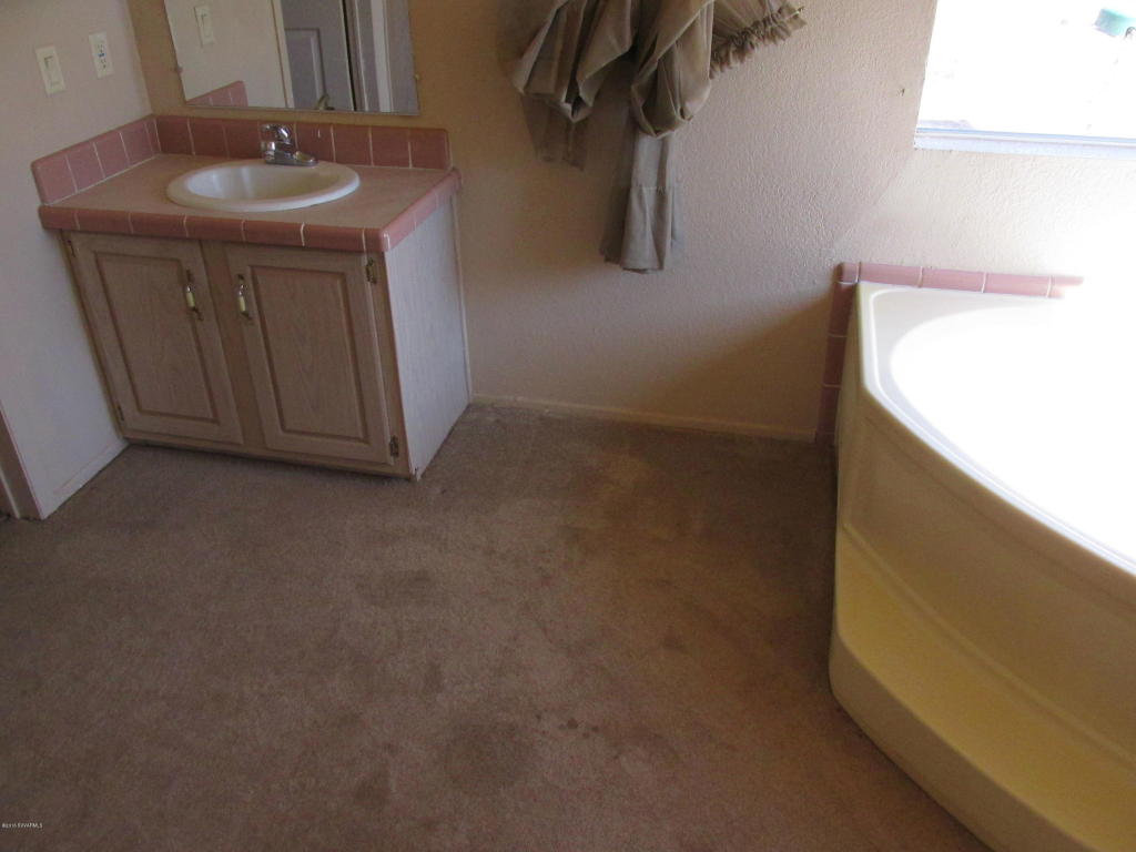 5705 N Robin Lynn, Rimrock, AZ 86335