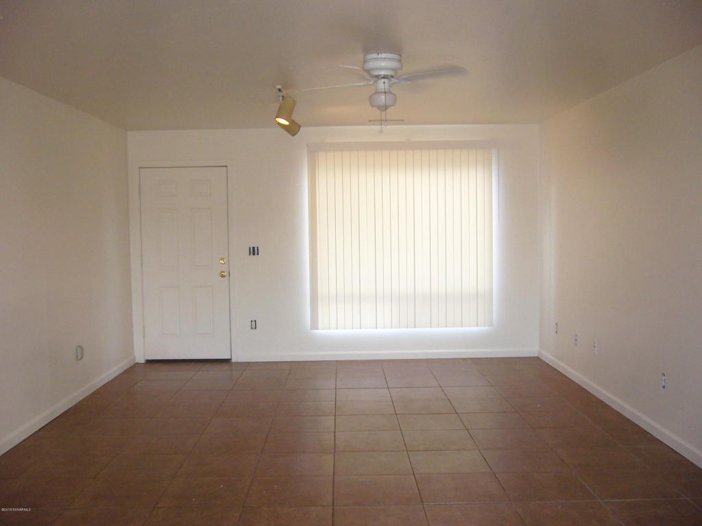 4735 E Valley Lane, Rimrock, AZ 86335