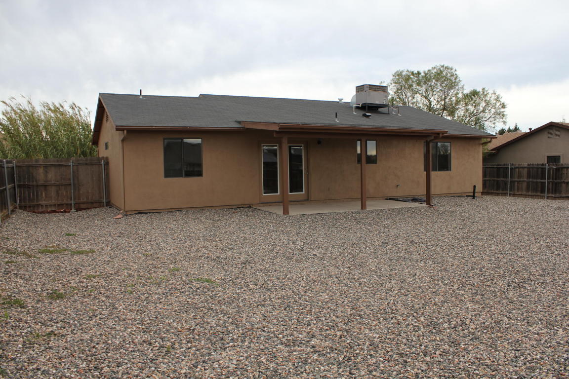 5630 N Laura Lane, Rimrock, AZ 86335