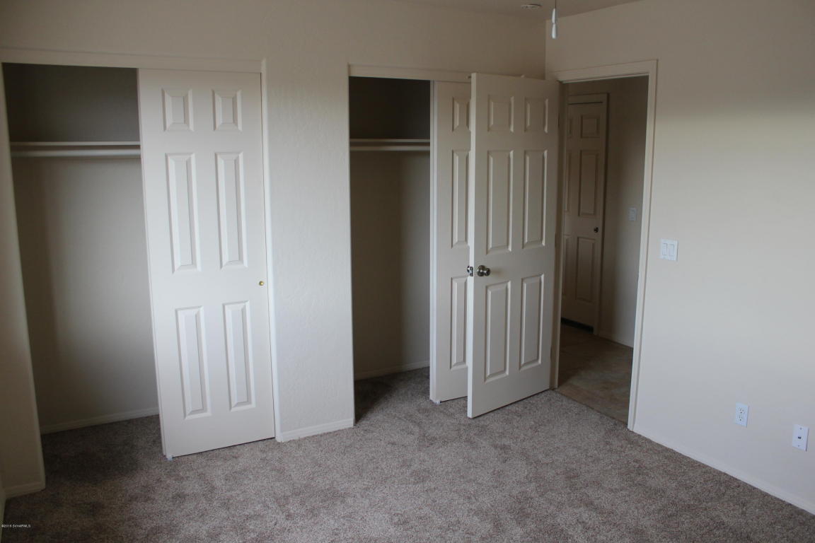 5630 N Laura Lane, Rimrock, AZ 86335