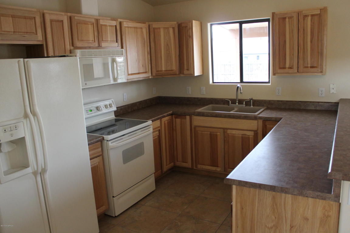 5630 N Laura Lane, Rimrock, AZ 86335
