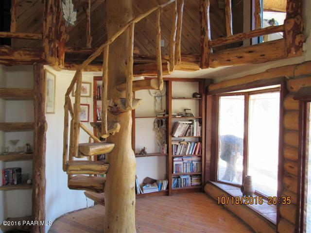 35-5 Cross Mountain Ranch, Seligman, AZ 86337