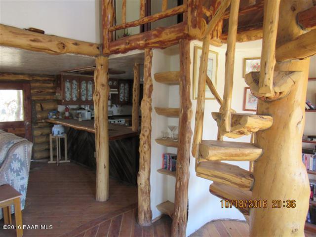 35-5 Cross Mountain Ranch, Seligman, AZ 86337