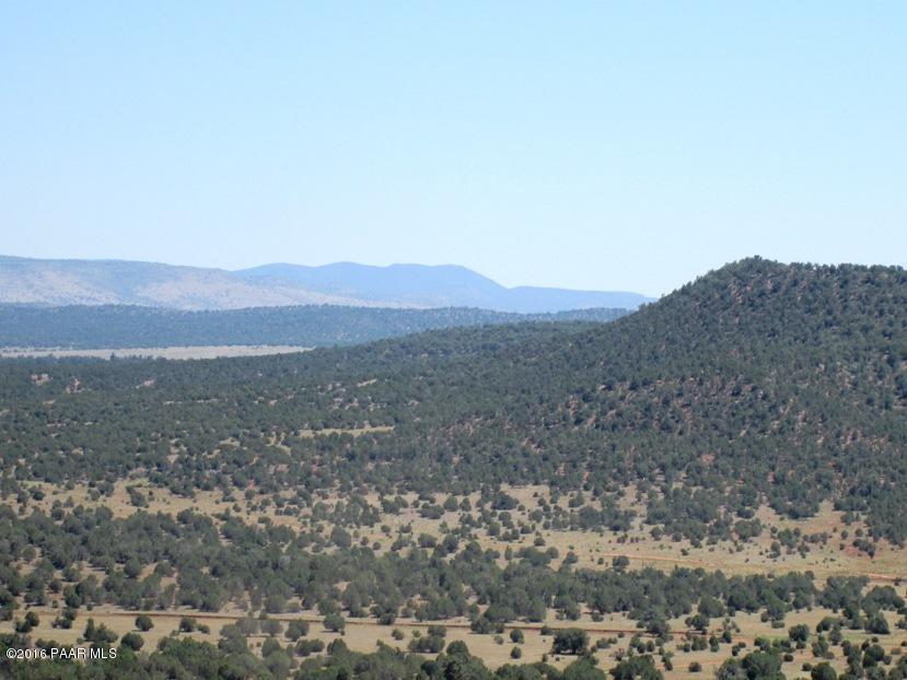 39 Our Street, Seligman, AZ 86337