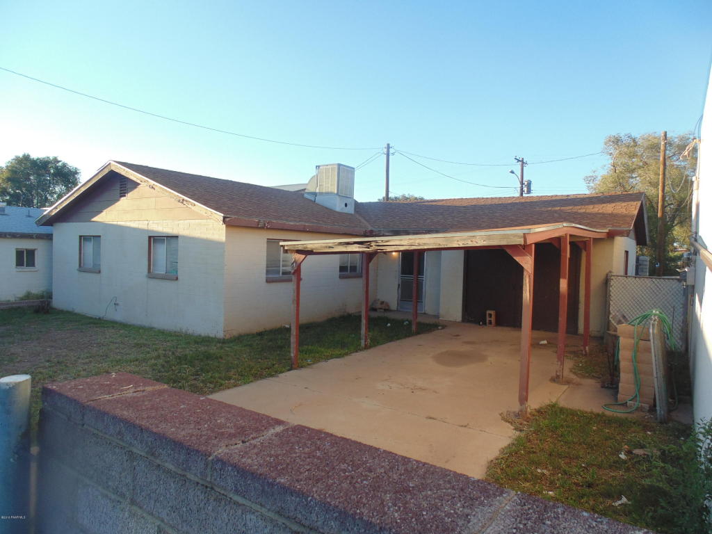 22410 W Old Highway 66, Seligman, AZ 86337