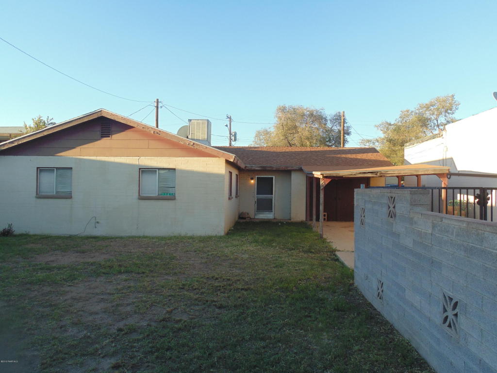 22410 W Old Highway 66, Seligman, AZ 86337