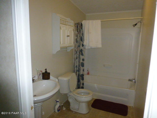 32221 W Cantar Circle, Seligman, AZ 86337