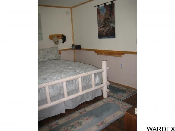 42900 N. Shadow Rock Trail, Seligman, AZ 86337