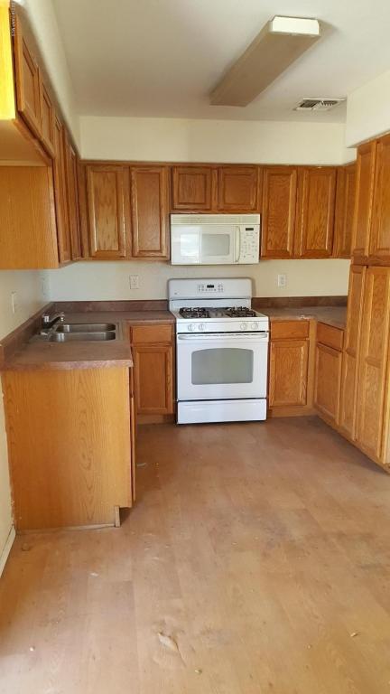 2765 N Cox Street, Kingman, AZ 86401