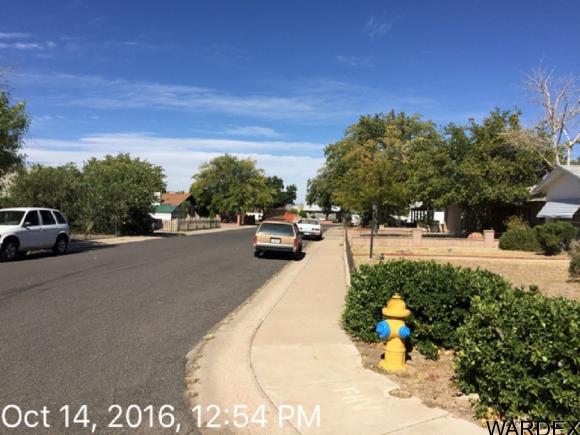 2902 Arthur St, Kingman, AZ 86401
